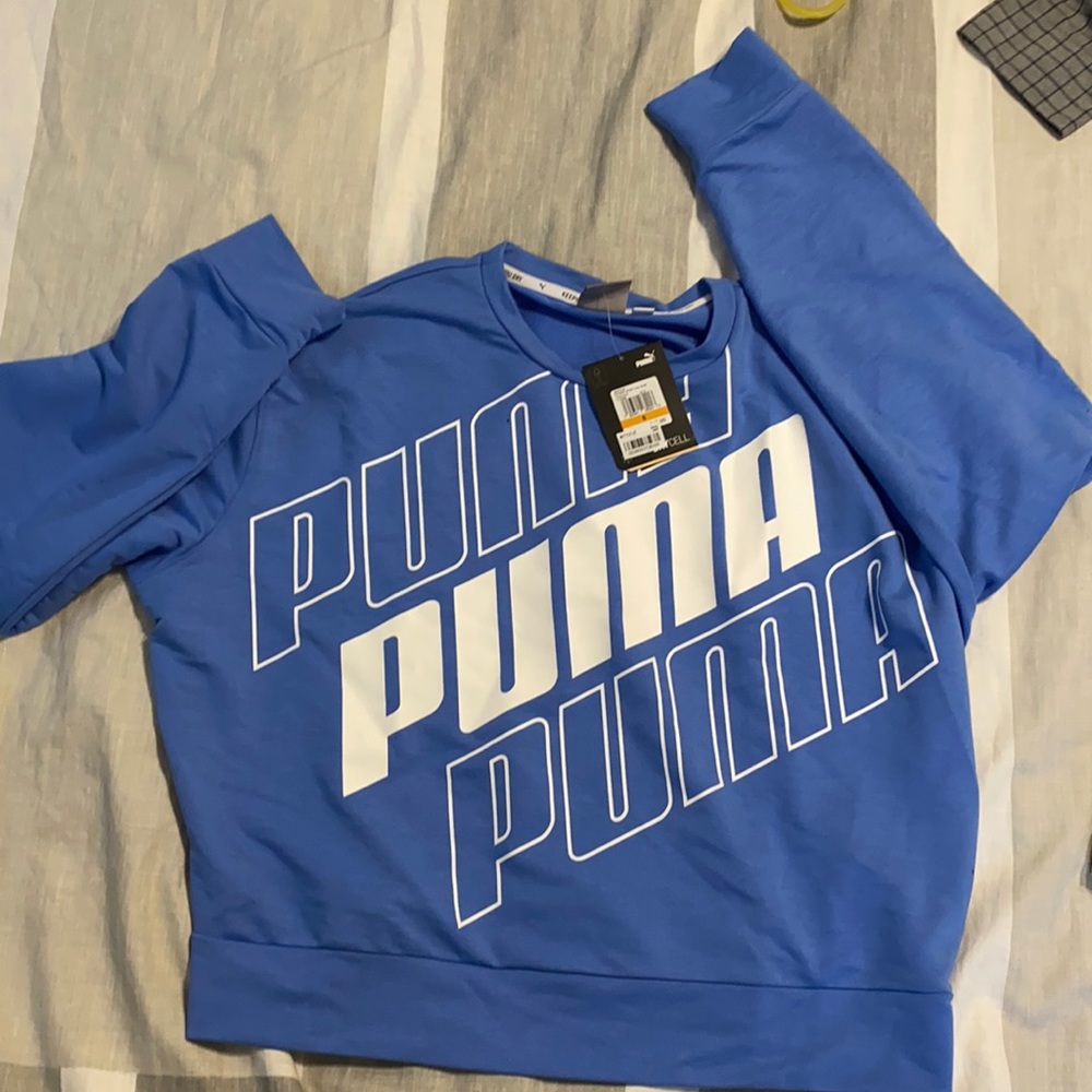 Puma crew neck sweat shirt. NEVER WORN. NEW.